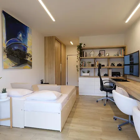 Office Space - * Rethymno (Crete)